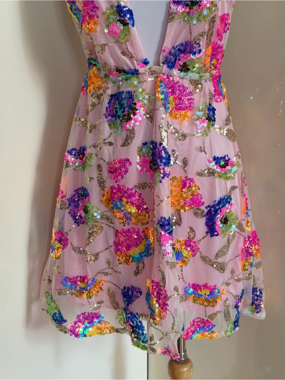 Boutique V Neck Open Back Sequined Floral Tie A Line Mini Dress sz M - Picture 6 of 12